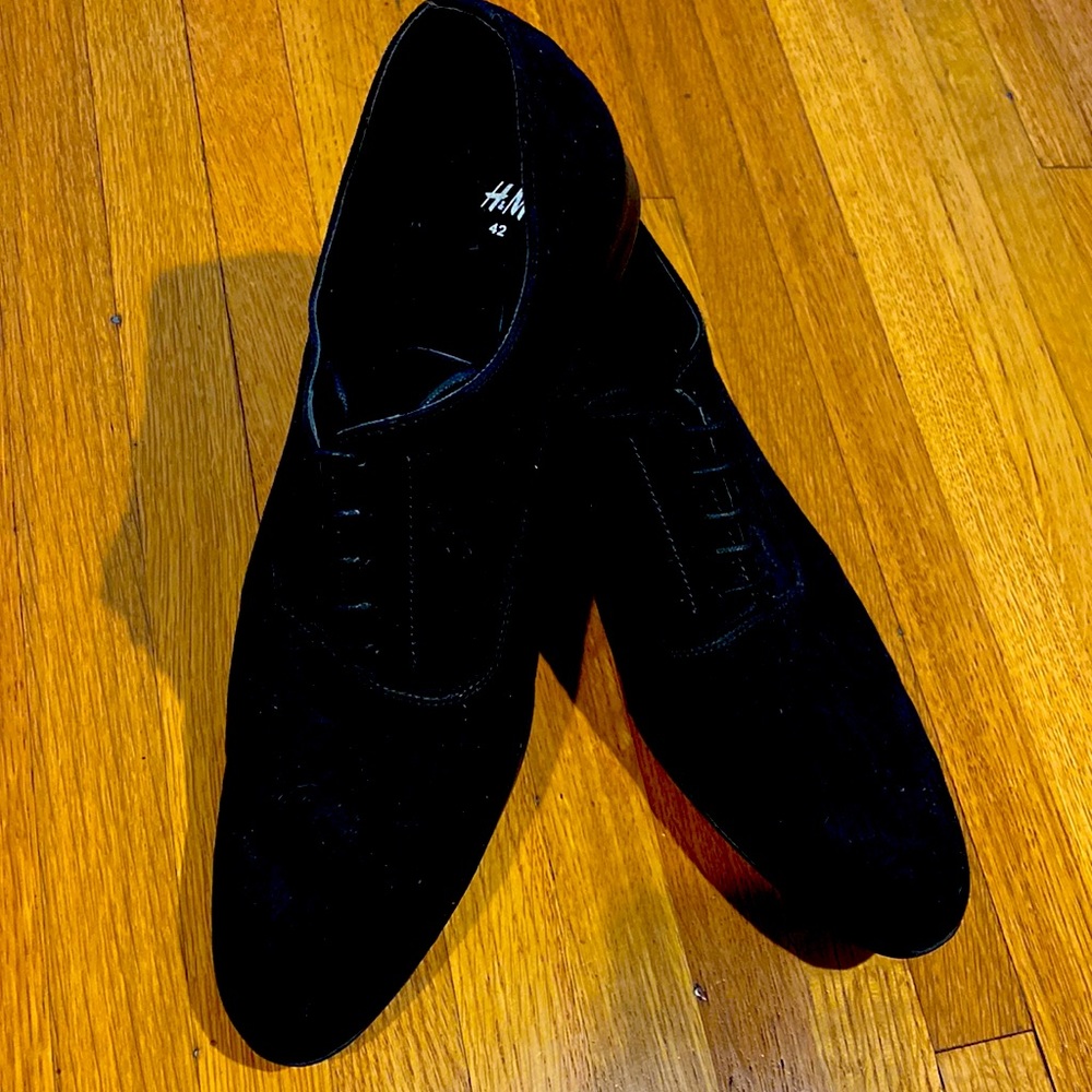 H&M Mens Black Fake Suede Lace Up Shoes.